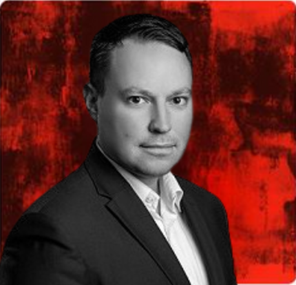 TOMASZ KOWALCZYK